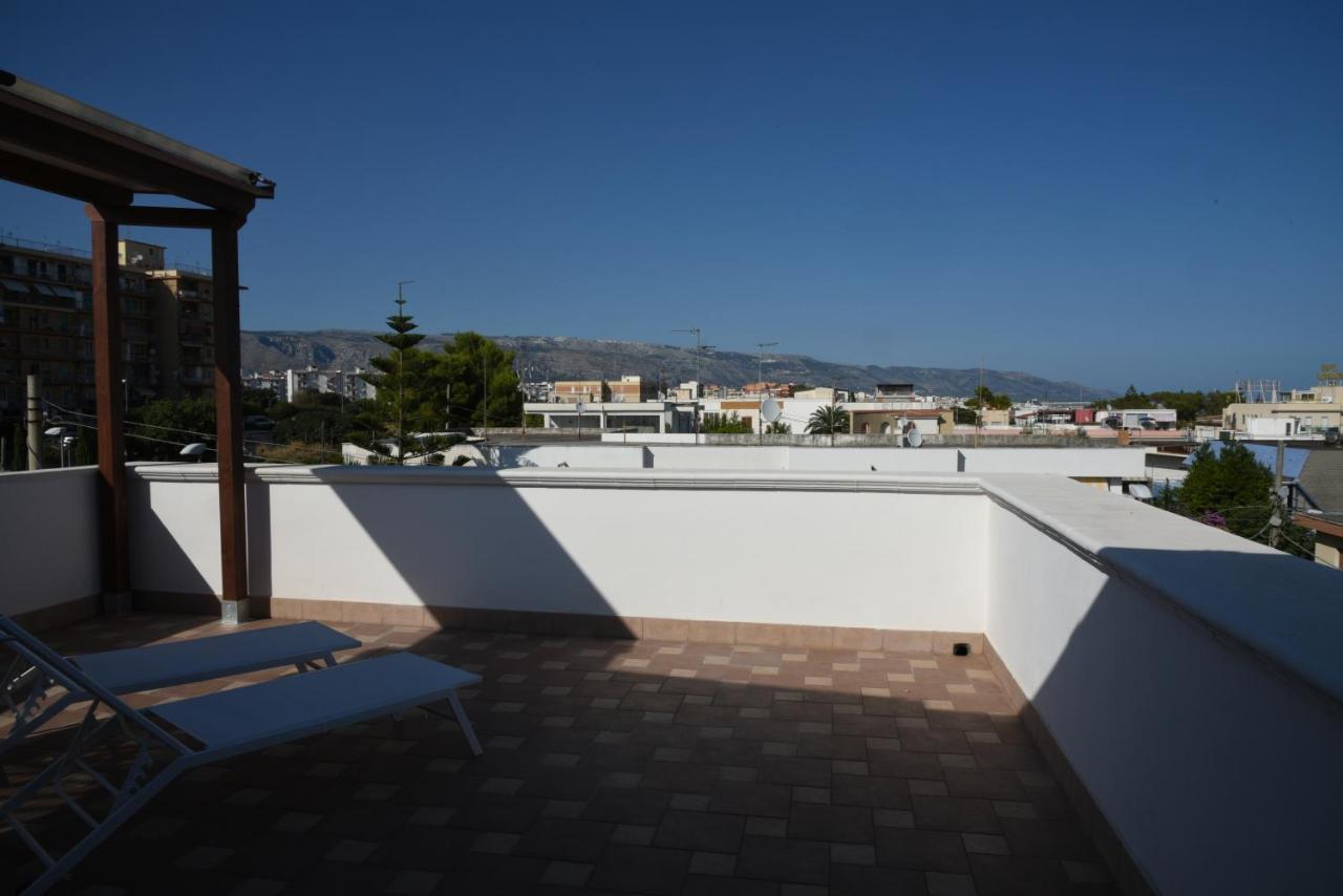 Villa Mamitas - Terrazza Panoramica - Box Privato - Servizio Spiaggia Siponto Kültér fotó